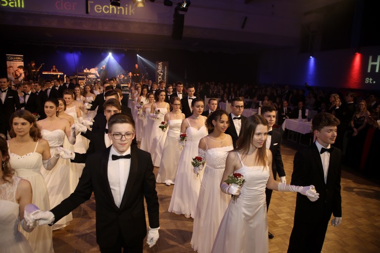 EÖ des Balls der Technik 2019 Bild 5 HTL Ball EÖ2.jpg