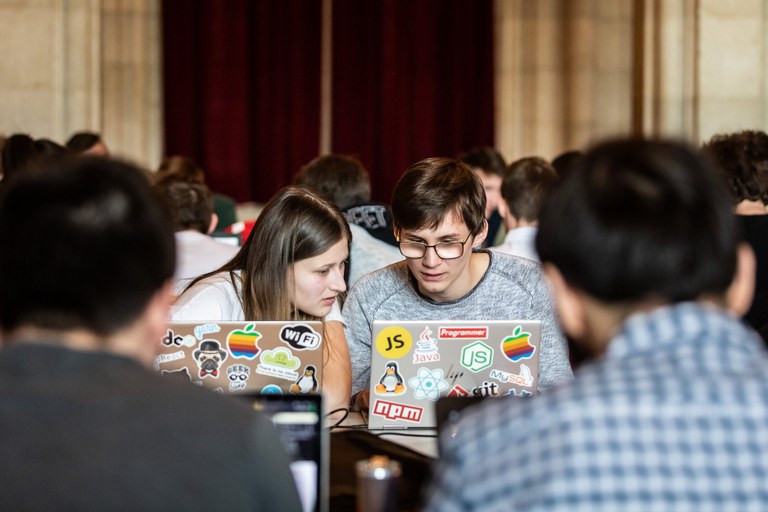 Jasmin Heinschink und Alexander Zach bei ihrer CCC-Teilnahme in Wien/April 2019 (Fotocredits: CCC Wien). Anm.: Da die Siegerehrung erst in einigen Monaten stattfinden kann, gibt es noch keine offiziellen Fotos vom CCC April 2020.