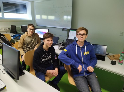 Schülerteam beim Cloudflight Coding Contest