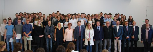 Team der HTL St. Pölten mit den erfolgreichen Kandidaten