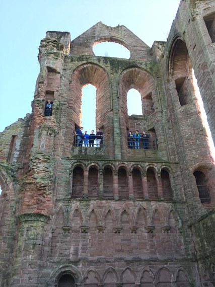 Arbroath Abbey.jpg Arbroath Abbey.jpg